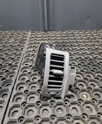 Dash center air vent grill