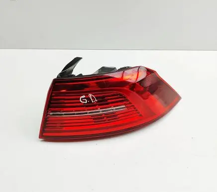 Volkswagen PASSAT B8 Rear/tail lights 3G5945208E