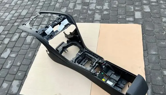 BMW M8 F91 F92 G14 G15 Center console g15tunel