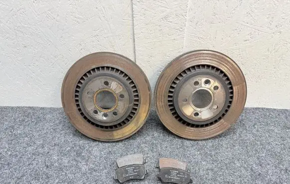 Volvo V60 Rear brake disc 31471026 32373437