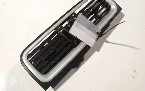 Dash center air vent grill