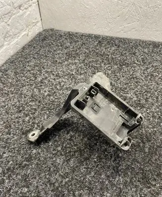 Volkswagen Golf VIII Distronic sensor bracket 5H6907456B