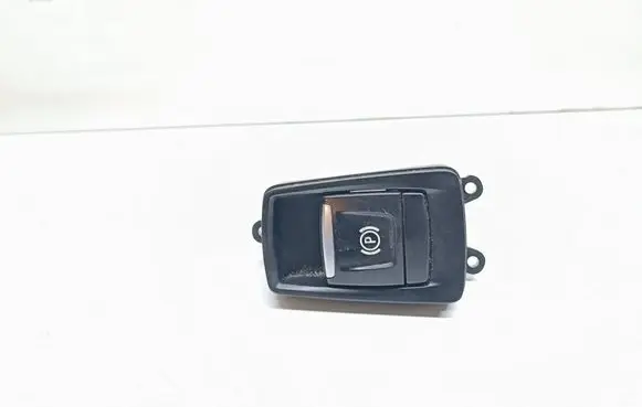 BMW 2 F46 Hand parking brake switch 6822524