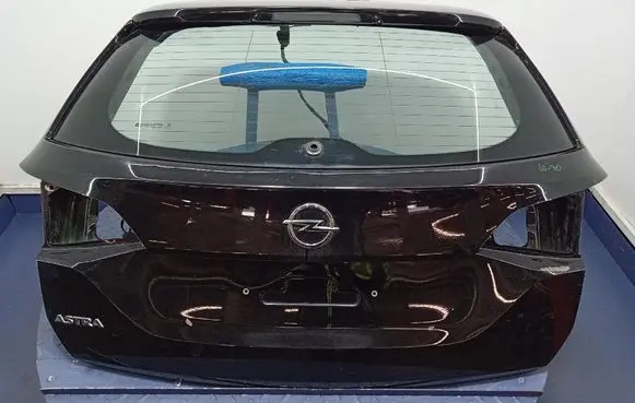 Bedford Astra Tailgate/trunk/boot lid 