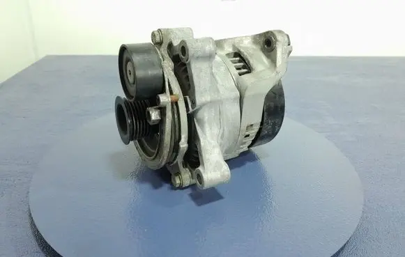 BMW 1 F40 Generator/alternator 8680374
