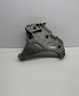 Volkswagen PASSAT B6 Engine mounting bracket 03G199207