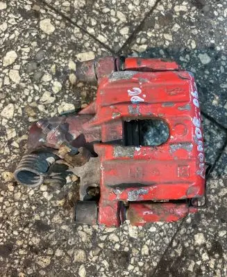 Ford Mondeo Mk III Rear brake caliper