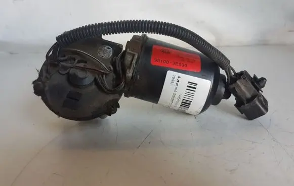 KIA Sorento Wiper motor 981003E900