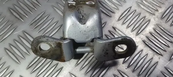 Hyundai Sonata Front door upper hinge