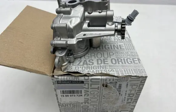 Renault Megane III Oil pump 150007372R