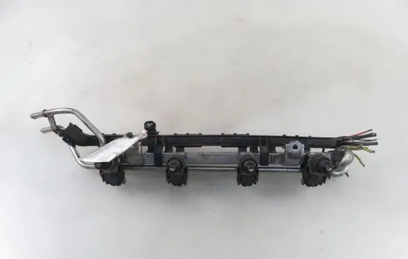 Audi A3 S3 8L Fuel main line pipe 06A906031A