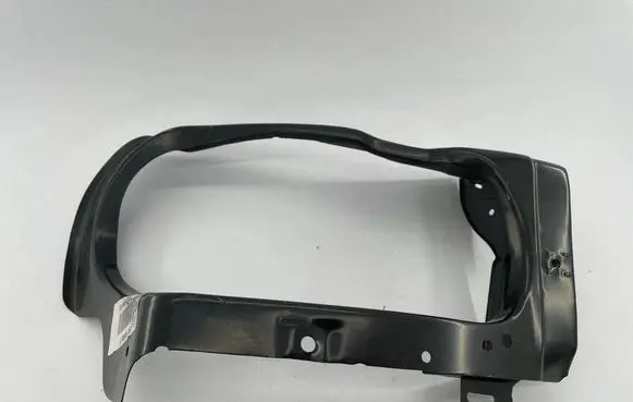 Volkswagen Fox Headlight/headlamp mounting bracket 5Z0805606A EW050156 462869