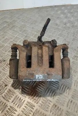 Nissan Navara D22 Front brake caliper 