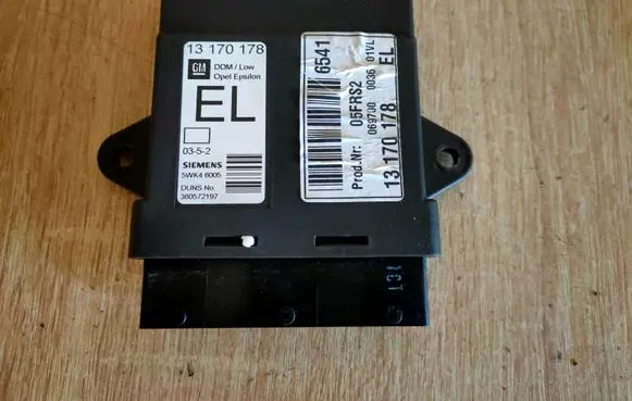 Opel Signum Door control unit/module 13170178
