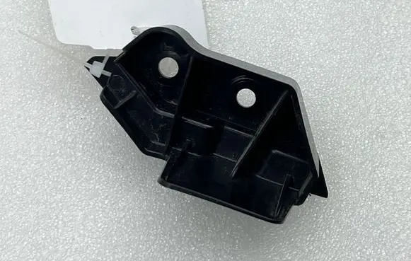 Front bumper mounting bracket