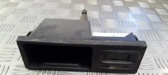 Mazda 323 F Screen/display/small screen 89614195 BJ3D-55-710
