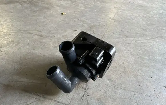 BMW 5 F10 F11 Electric auxiliary coolant/water pump 9230234