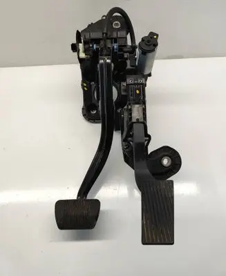 Ram 1500 Pedal assembly P68437179AC T2Q2870A0276 K0220C00106B