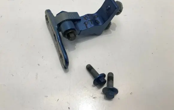 Volvo XC40 Rear door upper hinge 31457096