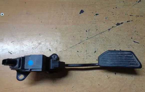 Toyota Auris E180 Accelerator throttle pedal 7811002140