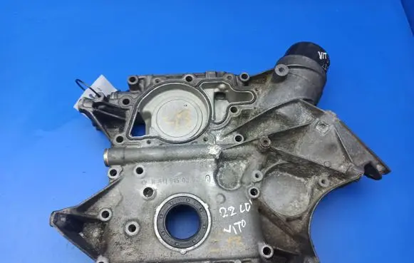Mercedes-Benz Vito Viano W638 Timing chain cover R6110150302
