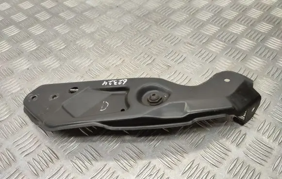 Headlight/headlamp mounting bracket