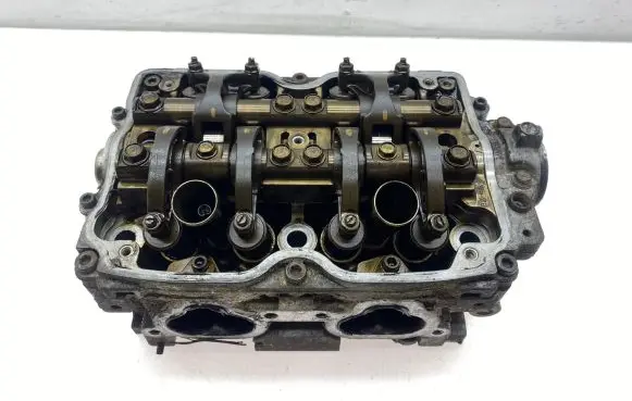 Subaru Legacy Engine head 