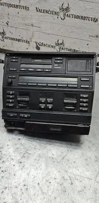 BMW 7 E38 Radio/CD/DVD/GPS head unit 65828384934 7647266641