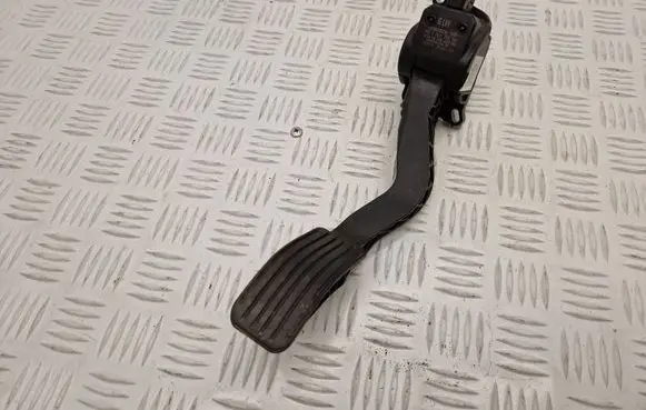 Citroen DS4 Accelerator throttle pedal F00C3E2045 86ET16 6162155
