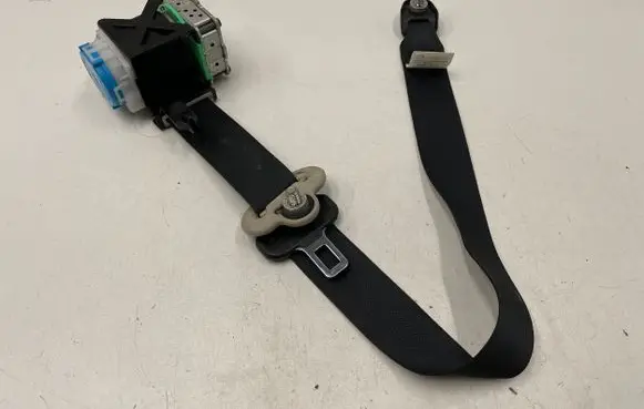 Mazda 6 Front seatbelt 0439068 0539068