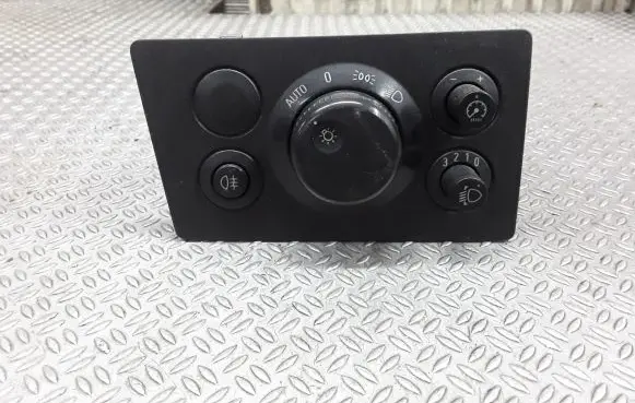 Opel Zafira B Light switch 13205867
