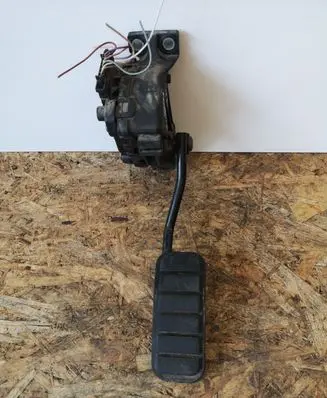 Renault Master II Accelerator throttle pedal 7700314525