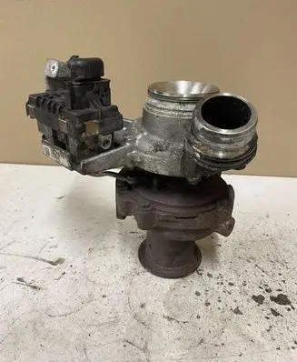 BMW 3 E90 E91 Turbo 7810189B 7673787 GT1749V