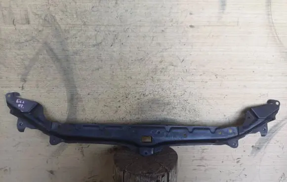BMW 5 E60 E61 Top upper radiator support slam panel 7163462 17992010 090210
