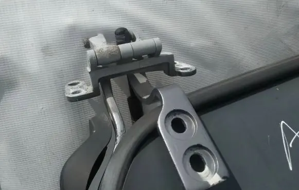 Porsche Cayenne (9PA) Tailgate/trunk/boot hinge