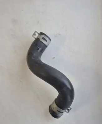 Toyota Yaris XP210 Engine coolant pipe/hose 16572K0050