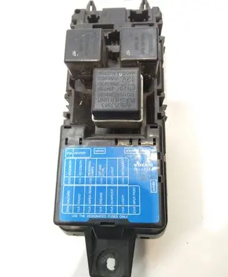 Volvo S40, V40 Fuse module 30807950 30807016