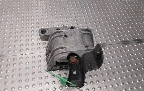 Volkswagen PASSAT B6 Engine mount vacuum valve 1K0199262P