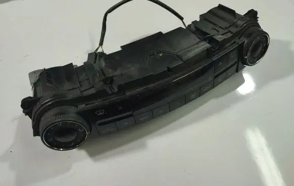 Audi A6 S6 C6 4F Climate control unit 2198300285