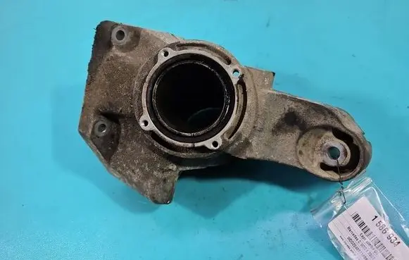Mercedes-Benz C W204 Engine mounting bracket IMPRK1586934