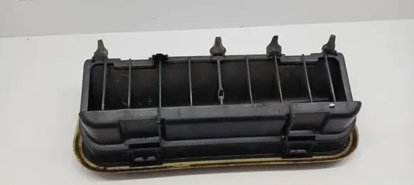 Honda Accord Quarter panel pressure vent 