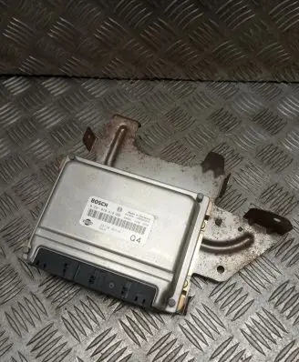 Nissan Almera Tino Engine control unit/module 0281010810 237104U114