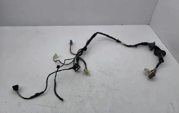 Mitsubishi Outlander Front door wiring loom