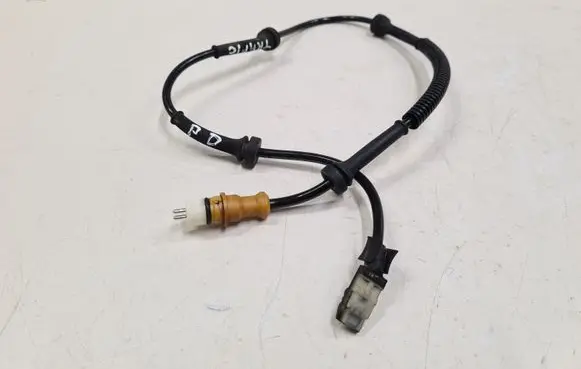 Renault Trafic II (X83) ABS brake wheel speed sensor 58411 583498