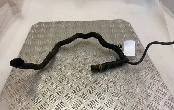 Land Rover Discovery 5 Engine coolant pipe/hose HPLA8C480CB