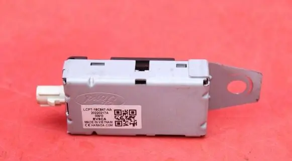 Ford Kuga I Sound amplifier LCPT-18C847-NA