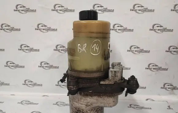 Ford Kuga I Power steering pump 4M513K514DA 104-0085-011-094F