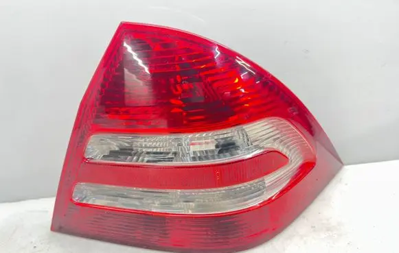 Mercedes-Benz C W203 Rear/tail lights 2038202064