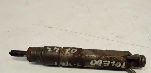 Seat Toledo II (1M) Fuel injector 038130202A