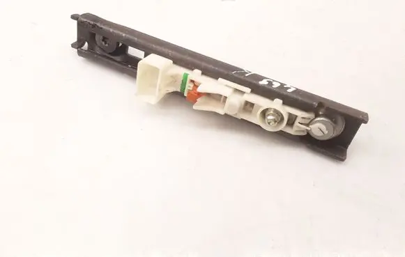 Nissan Qashqai Seat belt adjustment rail 